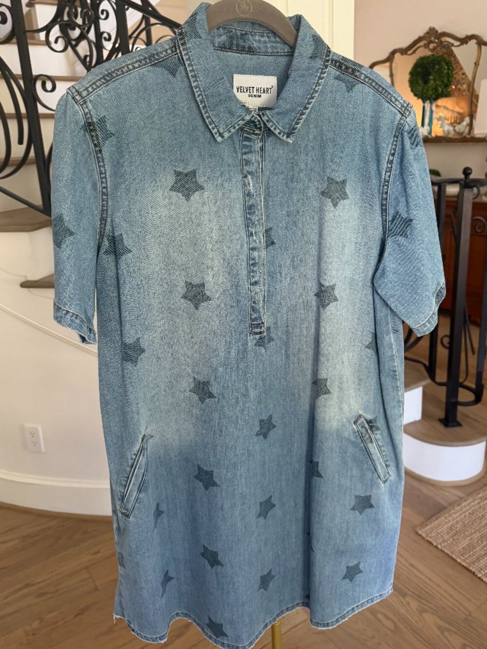 Velvet Heart Light-Wash Dress with Star Print  Size L